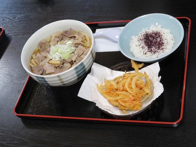 イノシカうどん（開発中のサンプル）